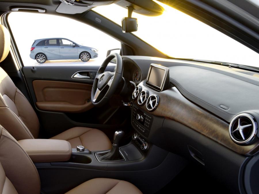  Mercedes-Benz B180 CDI BlueEFFICIENCY 2011 года  (фото 21 из 21)